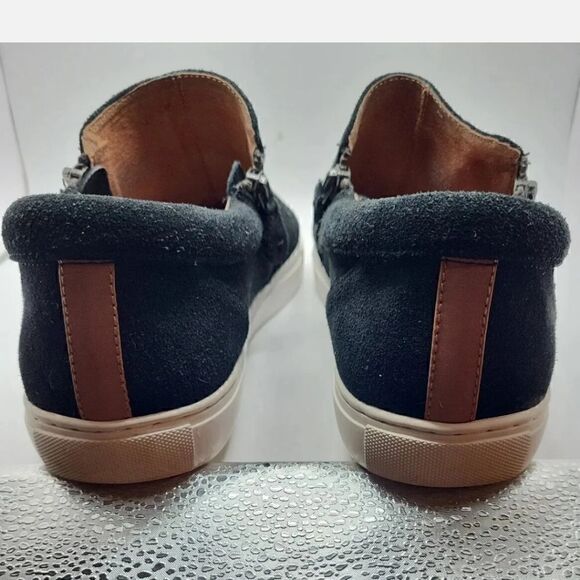 Gentle Souls "Lowe" Black Suede Low Top Zipper Sneakers Size 10M MSRP $130 - Picture 4 of 7